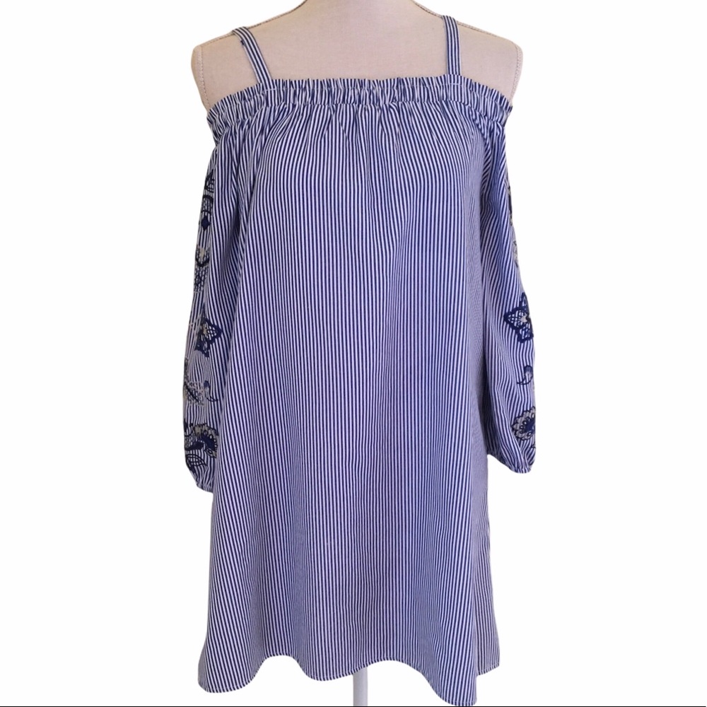 As U Wish Off the Shoulder  Tunic Dress S